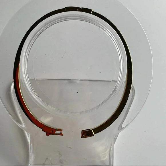 Michael Kors Pave Crystal Goldtone Women’s Bracelet With Fold Over Clasp Closure - Picture 10 of 15